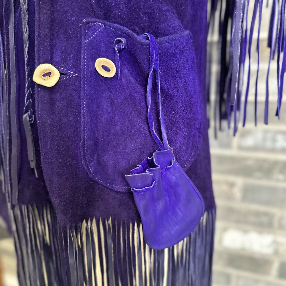 Vintage Suede Leather Western BOHO Fringe Jacket. - Picture 4 of 16